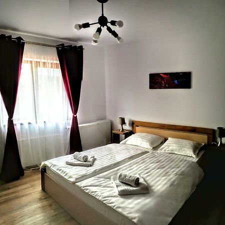 Zen Rooms เตลมาชู ภายนอก รูปภาพ