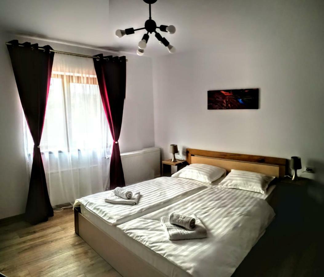 Zen Rooms เตลมาชู ภายนอก รูปภาพ
