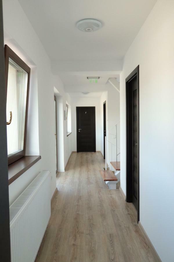 Zen Rooms เตลมาชู ภายนอก รูปภาพ